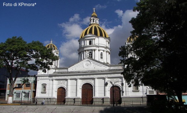 Uomini di Maduro chiedono rifugio alla Chiesa in caso di caduta del leader